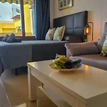 Cosy Place With Sea View By Helloapartments Пуэрто-де-Сантьяго