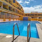 Апартаменты Cosy Place With Sea View By Helloapartments *