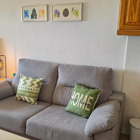 Apartment Cosy Place With Sea View By Helloapartments