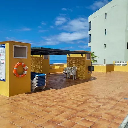 Cosy Place With Sea View By Helloapartments Daire